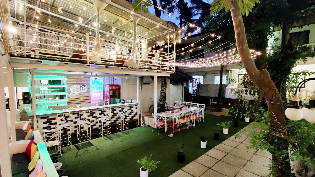 Wtf My House Hotel Baga Exterior foto