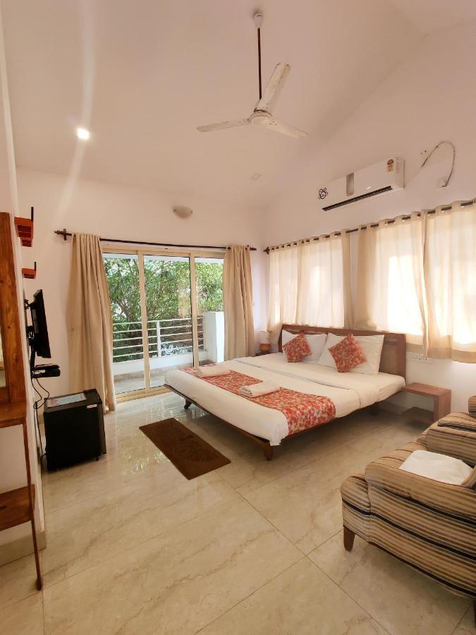 Wtf My House Hotel Baga Exterior foto