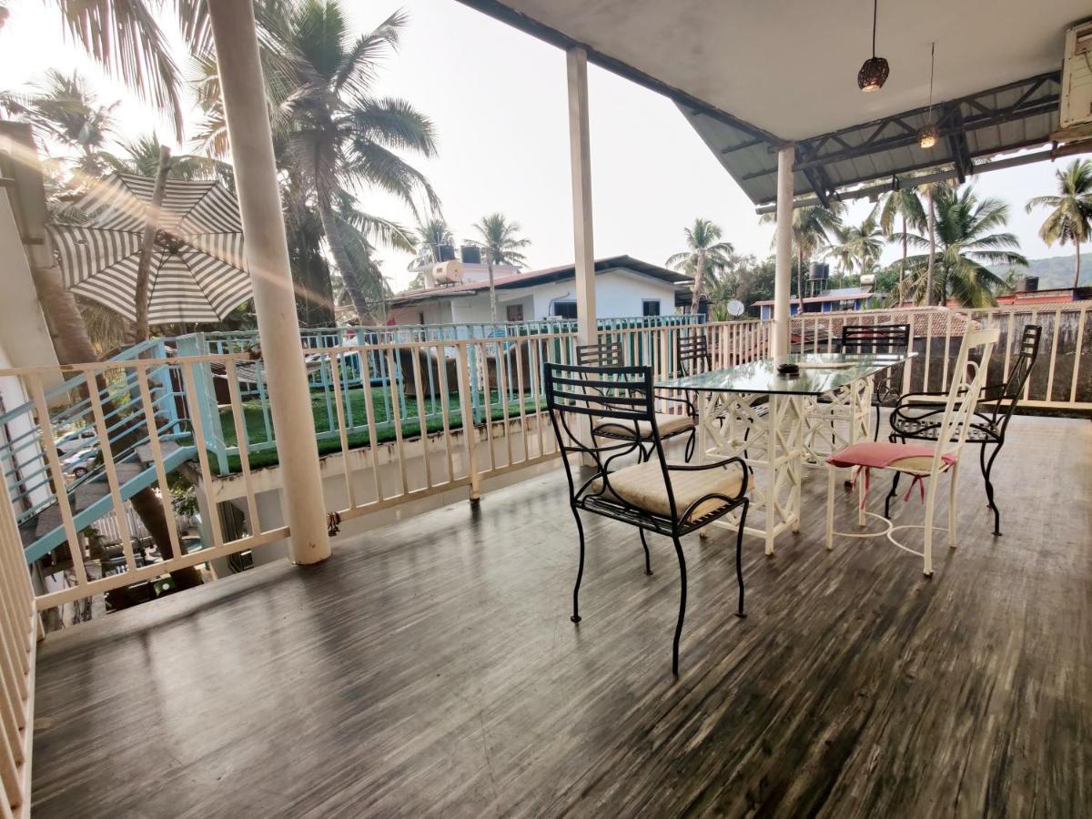 Wtf My House Hotel Baga Exterior foto