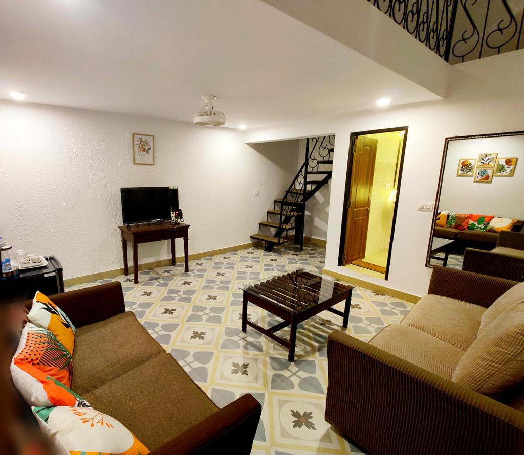 Wtf My House Hotel Baga Exterior foto