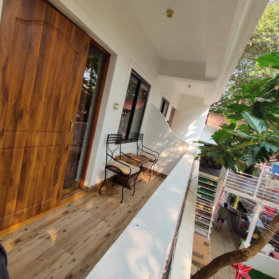 Wtf My House Hotel Baga Exterior foto